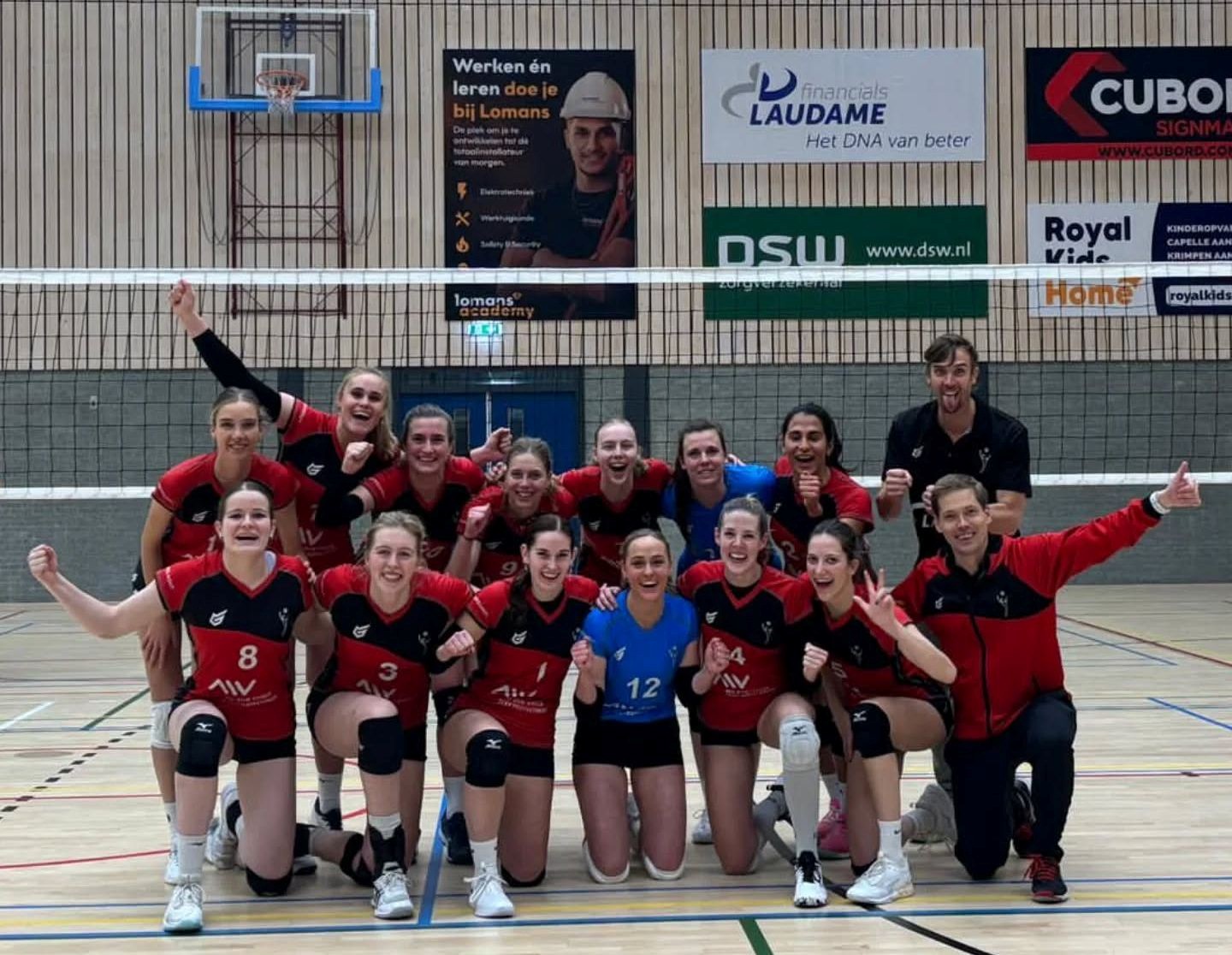 Visser Elektrotechniek VCN Dames 1 wint overtuigend van de koploper